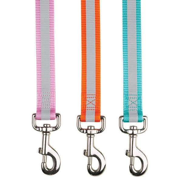 - Toys suitable for multi-pet familiesZoeys Reflective Dog Lead